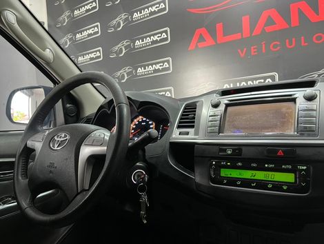 Toyota Hilux CD SRV 4x4 2.7 Flex 16V Aut.