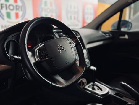 Citroën C4 LOUNGE Tendance 2.0 Flex 4p Aut.