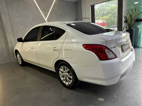 Nissan VERSA S 1.0 12V FlexStart 4p Mec.