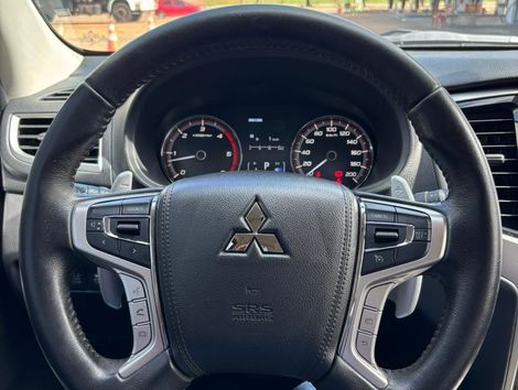 Mitsubishi L200 Triton Sport HPE-S 2.4 CD Dies. Aut