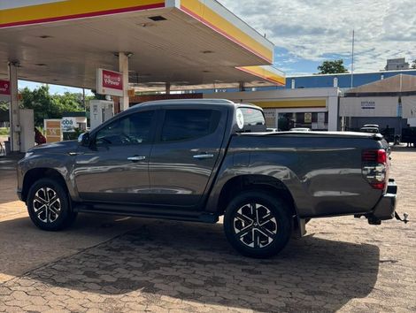 Mitsubishi L200 Triton Sport HPE-S 2.4 CD Dies. Aut