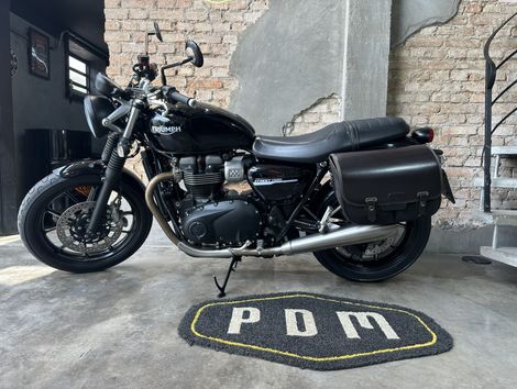 TRIUMPH STREET  TWIN 900cc