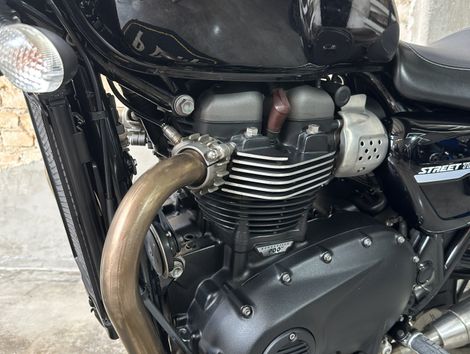 TRIUMPH STREET  TWIN 900cc