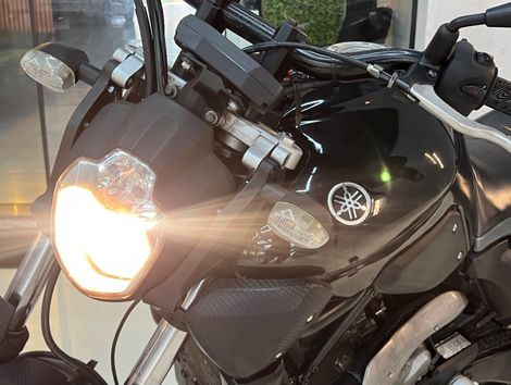 YAMAHA MT-03 660cc