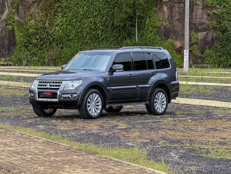 Mitsubishi Pajero HPE Full 3.2 4x4 T.I.Dies. 5p Aut