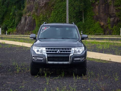 Mitsubishi Pajero HPE Full 3.2 4x4 T.I.Dies. 5p Aut