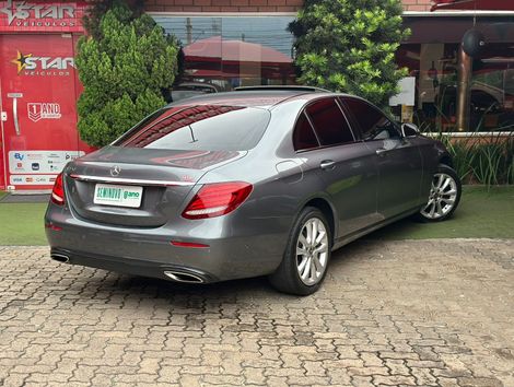 Mercedes E-250 Exclusive 2.0 TB 211cv Aut.