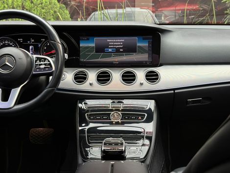 Mercedes E-250 Exclusive 2.0 TB 211cv Aut.