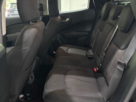 Fiat Toro Volcano 2.4 16V Flex Aut.