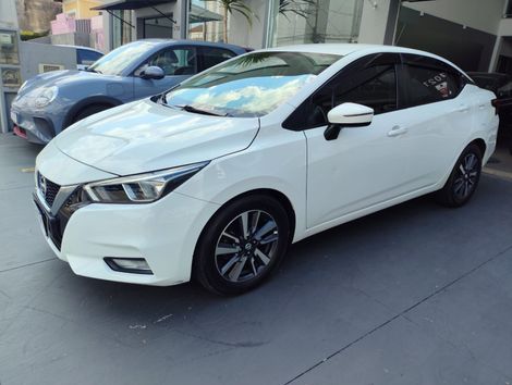 Nissan VERSA Advance 1.6 16V Flex Aut.