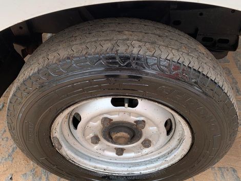 Kia Motors Bongo K-2500 2.5 4x2 TB Diesel