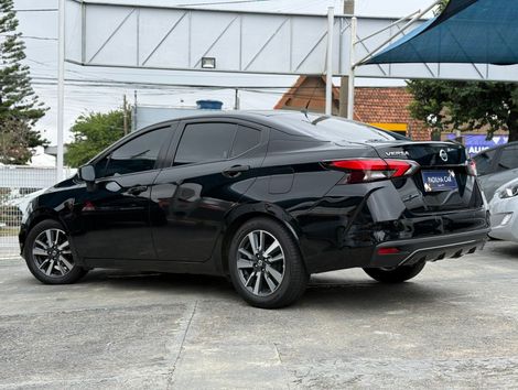 Nissan VERSA Advance 1.6 16V Flex Aut.