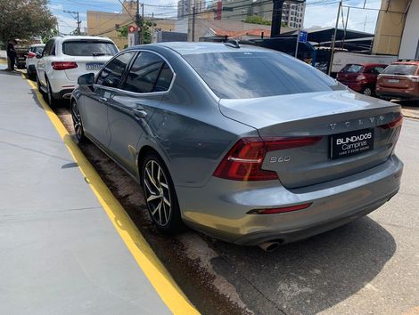 Volvo S60 T-4 MOMENTUM 2.0 190cv 4p