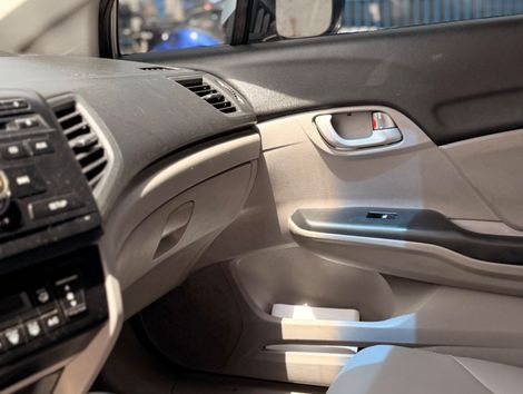 Honda Civic Sedan LXR 2.0 Flexone 16V Aut. 4p