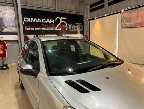 Peugeot 207 XR Sport 1.4 Flex 8V 5p