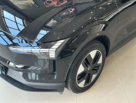 Volvo EX30 E40 Core (Elétrico)
