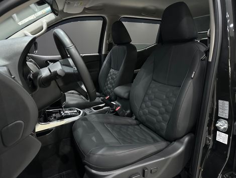 Nissan Frontier XE CD 4x4 2.3 Bi-TB Diesel Aut.