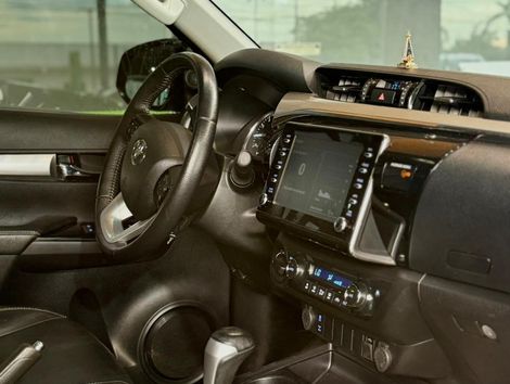 Toyota Hilux CD SRV 4x4 2.7 Flex 16V Aut.