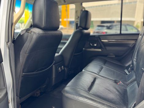 Mitsubishi Pajero HPE Full 3.2 4x4 T.I.Dies. 5p Aut