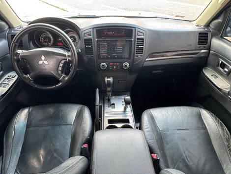 Mitsubishi Pajero HPE Full 3.2 4x4 T.I.Dies. 5p Aut