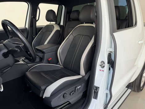 VolksWagen AMAROK Highline CD 3.0 4x4 TB Dies. Aut.