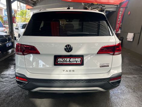 VolksWagen TAOS Highline 1.4 250 TSI Flex Aut.