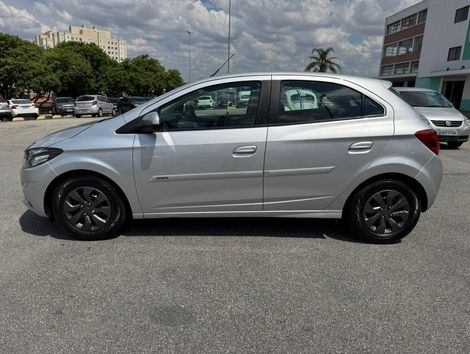 Chevrolet ONIX HATCH LT 1.0 8V FlexPower 5p Mec.