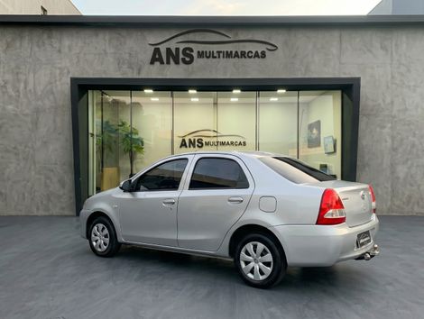 Toyota ETIOS X Sedan 1.5 Flex 16V 4p Mec.