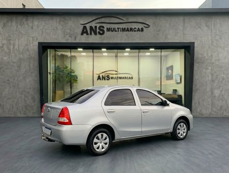 Toyota ETIOS X Sedan 1.5 Flex 16V 4p Mec.