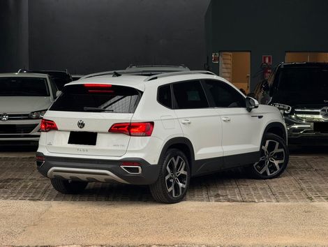 VolksWagen TAOS Highline 1.4 250 TSI Flex Aut.