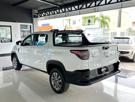 Fiat Strada Freedom 1.3 Flex 8V CD