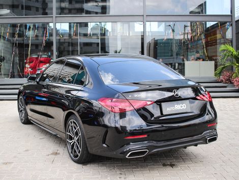 Mercedes C-300 AMG Line 2.0 TB Aut. (Híbrido)