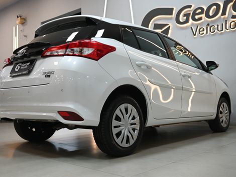 Toyota YARIS XL Live 1.3 Flex 16V 5p Aut.
