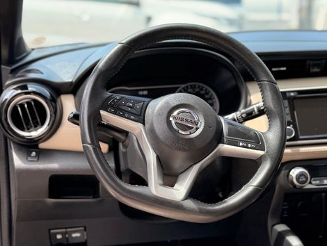 Nissan KICKS SL 1.6 16V FlexStar 5p Aut.