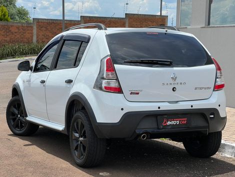 Renault SANDERO STEPWAY Hi-Flex 1.6 16V 5p Aut.