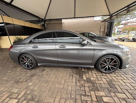 Mercedes CLA-250 Sport 4MATIC 2.0 16V 211cv Aut.