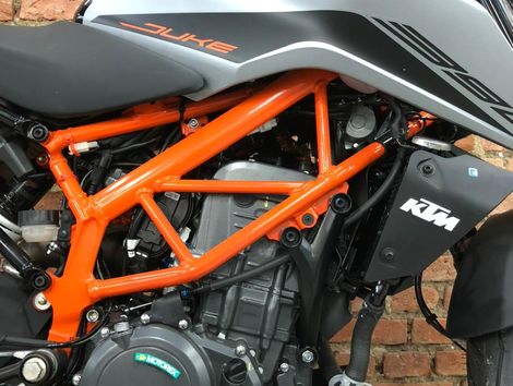 KTM DUKE 390