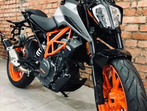 KTM DUKE 390
