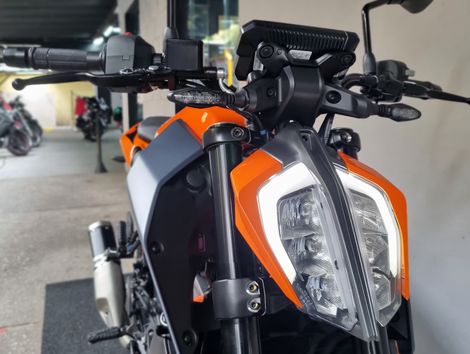 KTM DUKE 390