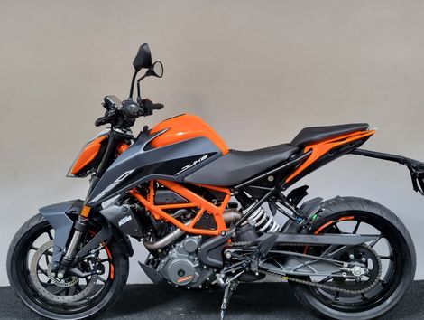 KTM DUKE 390