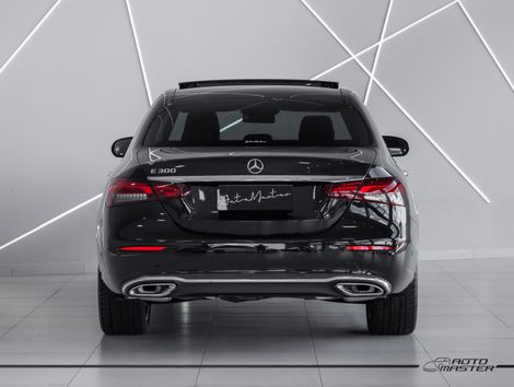 Mercedes E-300 Exclusive 2.0 TB 258cv Aut.