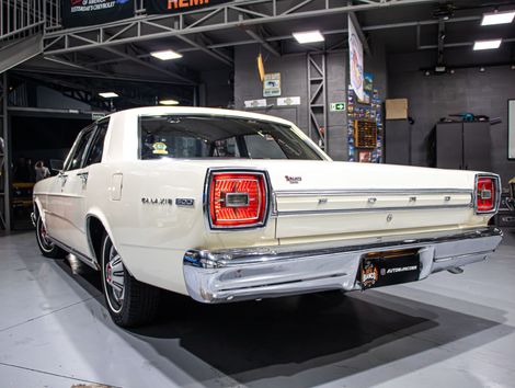 Ford GALAXIE 500