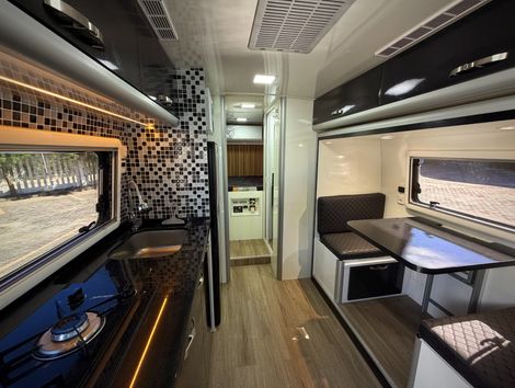 MARCOPOLO VOLARE CINCO EXECUTIVO (diesel)(E5)