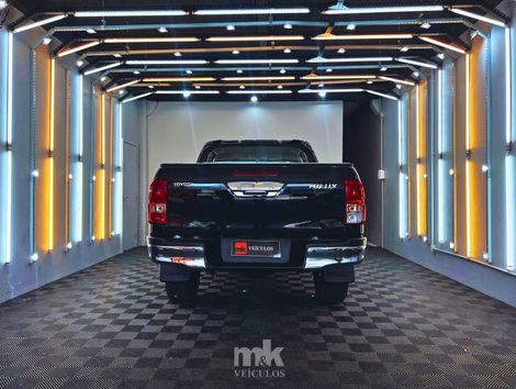 Toyota Hilux CD SR 4x4 2.8 TDI Diesel Aut.