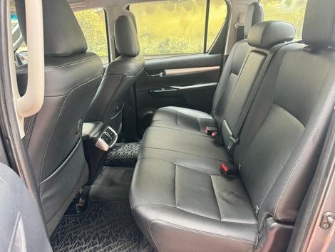 Toyota Hilux CD SRX 4x4 2.8 TDI 16V Diesel Aut.