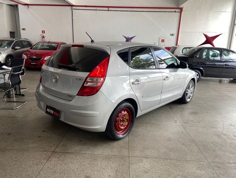 Hyundai i30 2.0 16V 145cv 5p Aut.