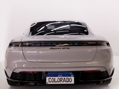 Porsche Taycan GTS (Elétrico) 