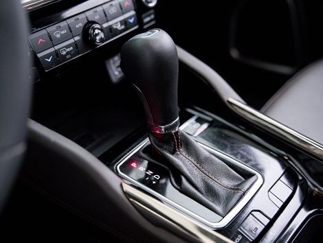 Jeep Commander Overland T270 1.3 TB Flex Aut.