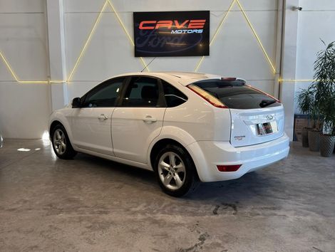 Ford Focus 1.6 S/SE/SE Plus Flex 8V/16V  5p