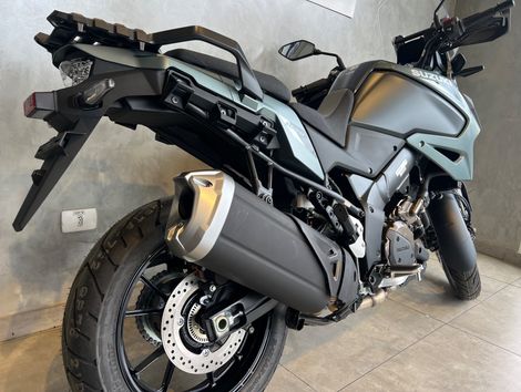 SUZUKI DL 1050 V-STROM 